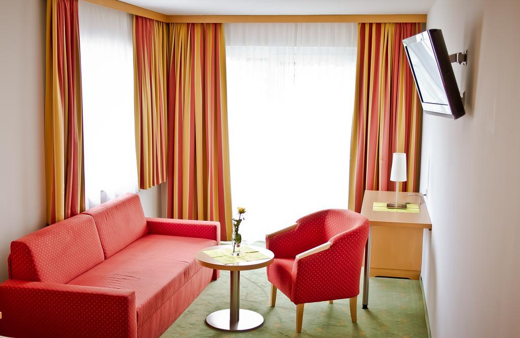 Hotel Der Thomashof à Sankt Jakob im Rosental Extérieur photo